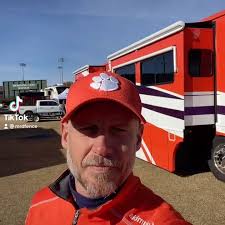 Tim Cowan op Instagram