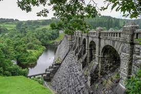 Wales hält eine reihe von sehenswürdigkeiten und attraktionen für eine städtereise bereit. Wales Sehenswurdigkeiten Und Aktivitaten 22 Tipps Fur Den Norden