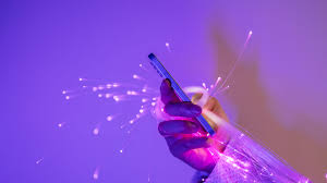 Online deepfake dangers-what you need to know