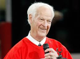 Gordie Howe, 'Mr. Hockey,' dies at age 88