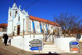 Situada no interior sul do concelho de odemira, na margem esquerda do rio mira, entre odemira e monchique, distando 25 km da sua sede de concelho.a sua paisagem é essencialmente serrana. Baixo Alentejo Urlaubsziel Fluge Hotels Allgemeine Informationen Touristische Routen