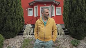 Právě svébytná poetika jeho písňových textů je charakteristickým znakem písní mig 21. Jiri Machacek Csfd Cz