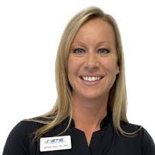 Melinda Wray's Instagram, Twitter & Facebook