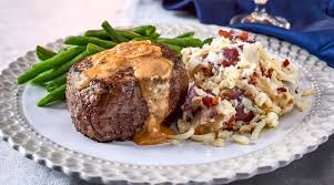 Beef Tenderloin With Parmesan Cream Sauce Recipe Wisconsin Cheese Recipe Beef Tenderloin Wisconsin Cheese Beef