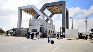 أعادت مصر فتح معبر رفح للسماح لسفر الفلسطينيين من قطاع غزة وعودة العالقين على الجانب المصري. Ù…ØµØ± ØªÙ‚Ø±Ø± Ø¥ØºÙ„Ø§Ù‚ Ù…Ø¹Ø¨Ø± Ø±ÙØ­ Ù„Ù…Ø¯Ø© 3 Ø£ÙŠØ§Ù…