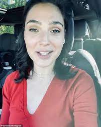 View this post on instagram. Gal Gadot Announces Tickets Are On Sale For Wonder Woman 1984 Aktuelle Boulevard Nachrichten Und Fotogalerien Zu Stars Sternchen
