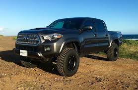 Testing the city mpg on my 2017 toyota tacoma with 33 tires! Tire Town Freeport 2016 Toyota Tacoma 3 Inch Lift 33 Tires