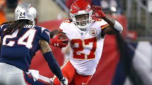 Chiefs Kareem Hunt Announces Himself With Big Nfl Debut Kansas City Chiefs Nfl Kareem