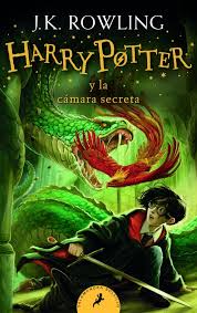 Harry encuentra un libro de hechizos que era del principe mestizo pero no sabe de quien se trata, pero lo usa y se da cuenta que los hechizos que vienen son buenos pero bastante peligrosos. Harry Potter Y La Camara Secreta Harry Potter 2 Megustaleer Colombia