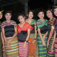 Baju tradisional melayu merujuk kepada baju tradisional orang melayu, terutamanya baju melayu dan baju kurung. Budayabelu Instagram Posts Photos And Videos Picuki Com