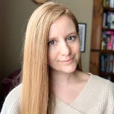 Rae Russo's Instagram, Twitter & Facebook