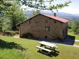La vivienda, por espacio y distribución, es ideal para una familia con hijos o inversor. Casa Rural Hotel Rural El Halcon Peregrino Herrerias Cantabria