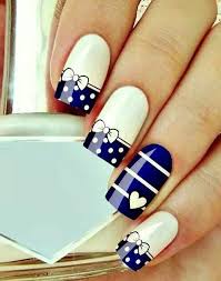 Desenli Oje Modelleri Mimuu Com Yilbasi Tirnaklari Oje Fikirleri Gel Nail Tasarimlari