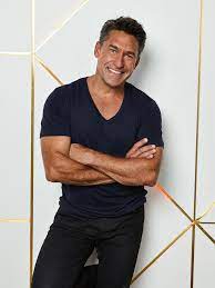 Jamie paul durie oam is an australian horticulturalist and landscape designer, furniture designer, television host, television producer, and. Jamie Durie S Blast From The Past Byron Shire News