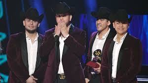 Original lyrics of siempre te voy a querer song by calibre 50. Las Mas Ke Buenisimas De Calibre 50
