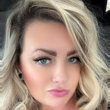 Can anyone recommend a salon or stylist for women's haircuts and color?