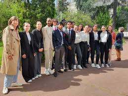 Deux ambassadrices sur le toit de la région