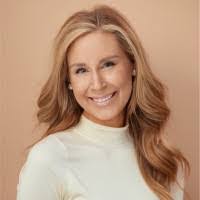 Casey Falcon's Instagram, Twitter & Facebook