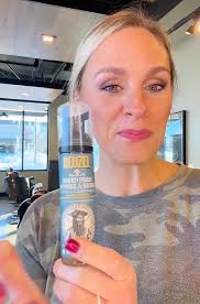 Looking for a place to hang out with friends, maybe a drink or two, a  haircut, shoe shine, a shave? If you're in the USA, look no further than  Scissors & Scotch,