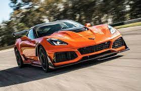 We went 183.3 mph in chevy's new corvette zr1 at the texas mile. 9 Mobil Chevrolet Corvette Terjual Dengan Harga Fantastis Keren Keren