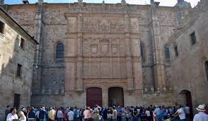 Tour the beautiful renaissance architecture of one of the oldest universities in the world at universidad de salamanca. 800 Jahre Universidad De Salamanca Alina 4b Trouvailles De L Histoire