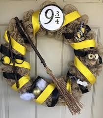 Harry Potter Wreath All Houses Available Gryffindor Hufflepuff Slytherin Ravenclaw Made At Time Of Order Each Wreath May Vary Slightly Harry Potter Room Decor Harry Potter Christmas Decorations Harry Potter Christmas