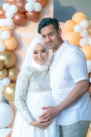 Emma maembong menangis mawar rashid jadi isteri raf yaakob. Mawar Sudah Sedia