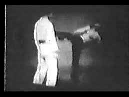 Bruce Lee Fastest Kicks Ever Seen By The World Bruce Lee Martial Arts Bruce Lee Lee