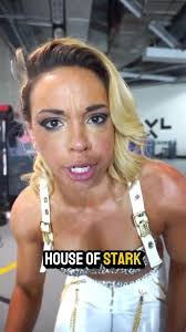 Taryn Stark's Instagram, Twitter & Facebook