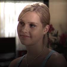 Emma Ash's Instagram, Twitter & Facebook