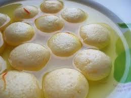 Bengali Sweets That Tickle The Taste Buds Celebarting Poush Sankranti The Sholoana Bangaliana Way Http Rasagulla Recipe Easy Rasgulla Recipe Rasgulla Recipe