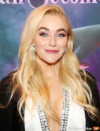 Betsy Wolfe Photo (2022-11-15 12:22:14)