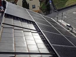 Pv Auf Schragdachern So Arbeiten Sie Mit Einlege Systemen Schragdach Dach Schrag