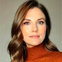 Jennifer Smock's Instagram, Twitter & Facebook