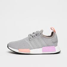 In der farbe weiß passen sie sich an jedes outfit an. Peatonal Colgar Sesion Plenaria Adidas Nmd Snipes Cuervo Sabana Bloquear