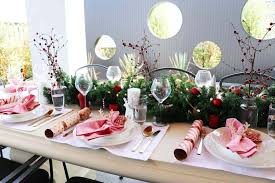 This bright and merry table setting channels santa claus with vibrant shades of ruby. 3 Easy Stylish Christmas Table Setting Ideas Tlc Interiors