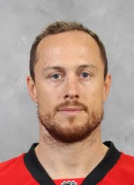 Player photos for the 1994-95 Omaha Lancers at hockeydb.com