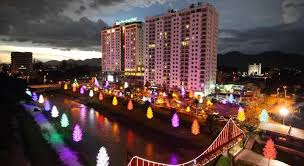 10:00 pagi hingga 10:00 malam. 13 Tempat Menarik Di Ipoh Yang Penuh Nostalgia