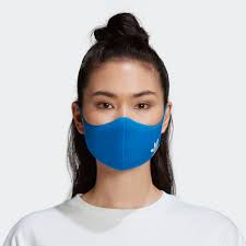 Adidas Face Covers M L 3 Pack Blue Adidas Us Ima dva sloja a napravljena je od 40 posto recikliranog materijala i može se. face covers m l 3 pack