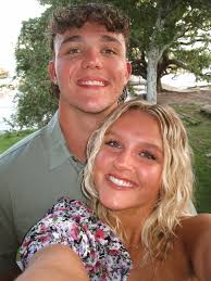 Lily Boswell (@lilymboswell) • Instagram photos and videos