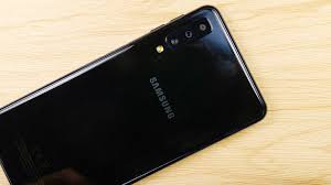 Review - Samsung Galaxy A7 (2018 ...