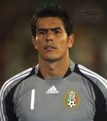 Oswaldo Sánchez se siente afortunado