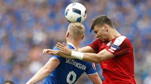Bei leicester würde dragović mit christian fuchs einen nunmehr ehemaligen kollegen aus dem nationalteam treffen. Leicester City Target Alexsandar Dragovic Signs Five Year Deal With Bayer Leverkusen Eurosport