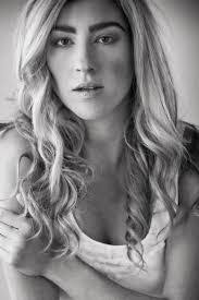 Amanda Sapio's Instagram, Twitter & Facebook