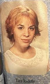 Tara Riddle's Instagram, Twitter & Facebook