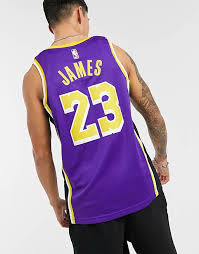 Shop for los angeles lakers gear. Nike Basketball Jordan La Lakers Nba Swingman Trikot Mit Auffalligem Print In Lila Asos
