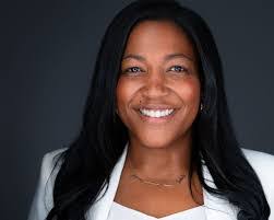 Candice Schultz's Instagram, Twitter & Facebook