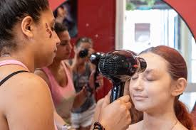 Thank you Sharyn Clough, Kuranda Photography participant, for the look  behind the scenes.