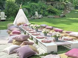 Teepee Outdoor Picnic Backyard Picnic Party Birthday Party Ideas Picnic En Casa Long Picni Kids Picnic Parties Picnic Decorations Backyard Birthday Parties