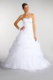 Tati Fr Boutique Officielle Robe De Mariee Plume Robe De Mariee Robe De Mariage